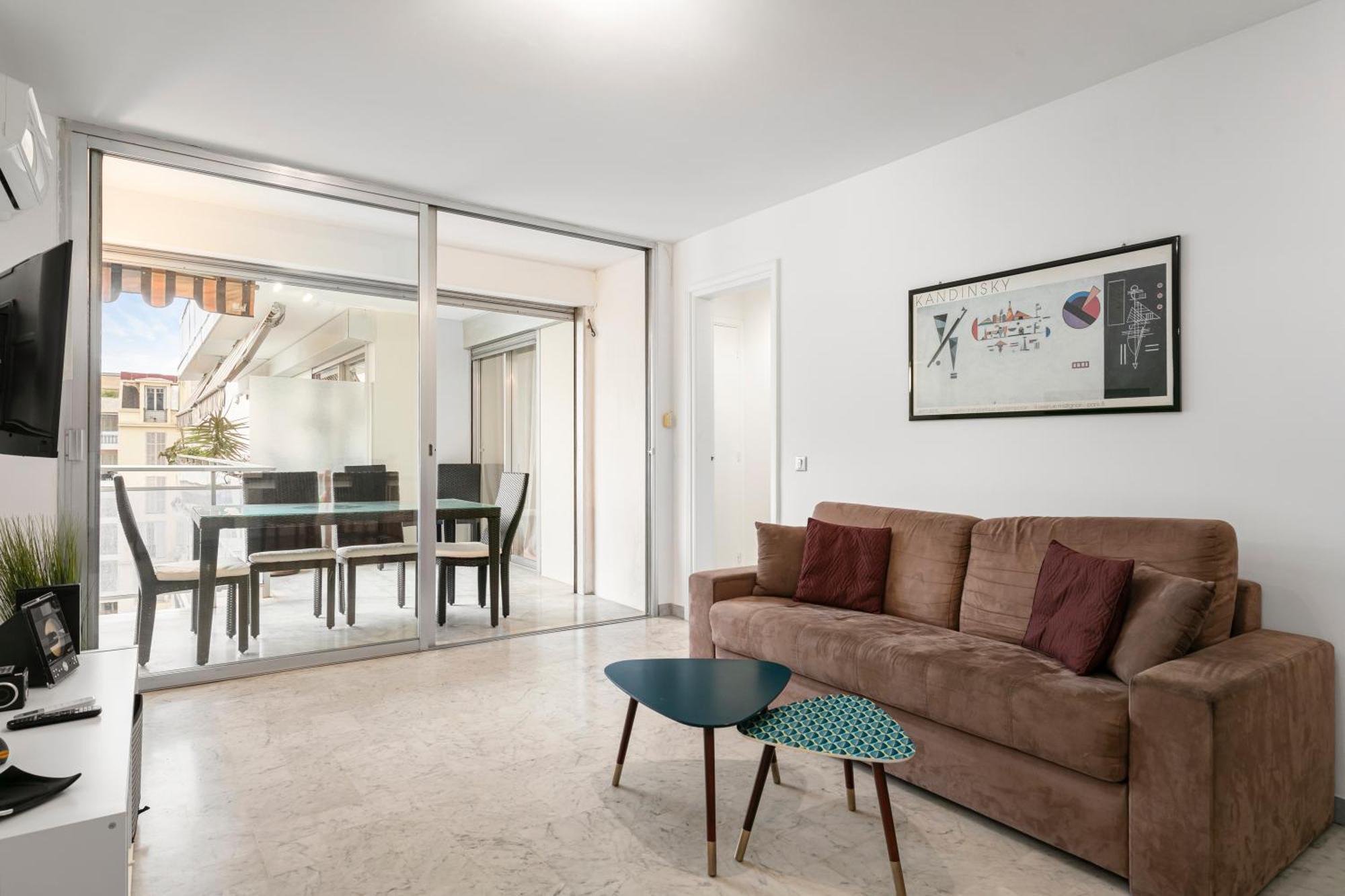 Prestige Fshh Appartement *